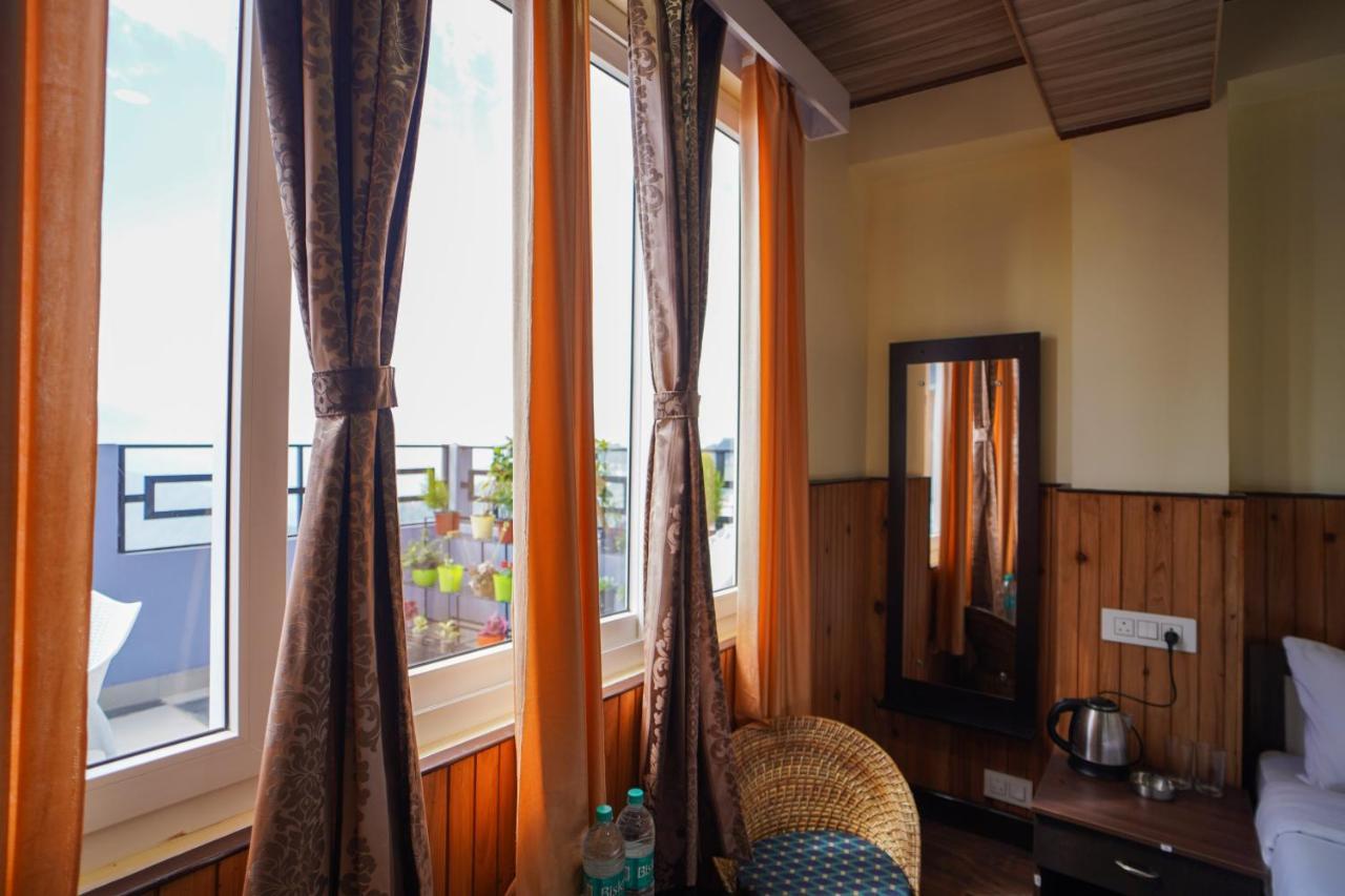 Hotel Hill Queen Near Sherpa Gumba Darjeeling Mall 5 Min Couple Friendly Exterior photo