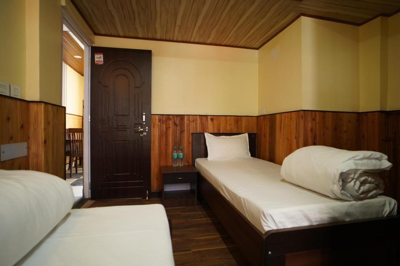 Hotel Hill Queen Near Sherpa Gumba Darjeeling Mall 5 Min Couple Friendly Exterior photo