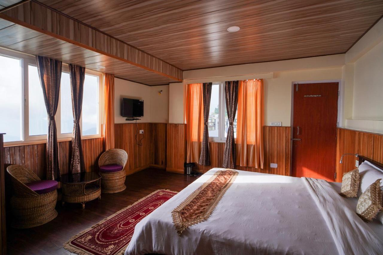 Hotel Hill Queen Near Sherpa Gumba Darjeeling Mall 5 Min Couple Friendly Exterior photo